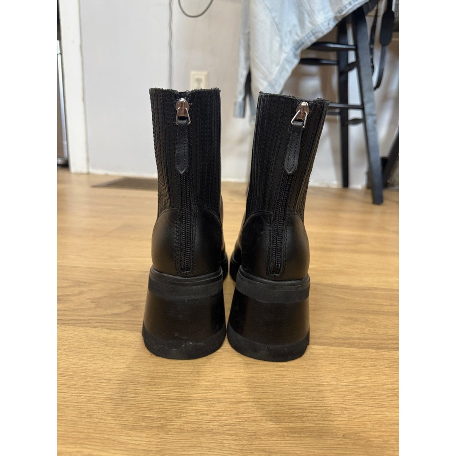Dolce Vita Martey H2O Black Leather Chunky Heel Chelsea Boots Size 9.5