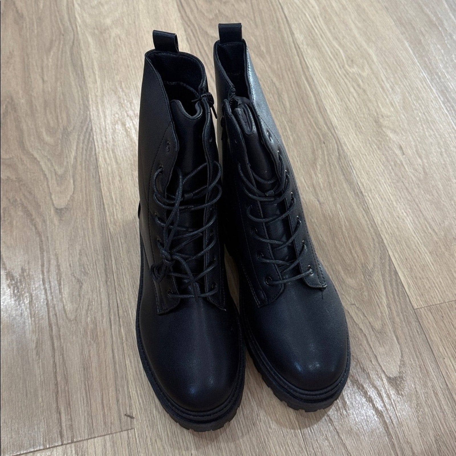 Fashion Nova Black Faux Leather Lace-Up Platform Combat Boots Size 10 New!