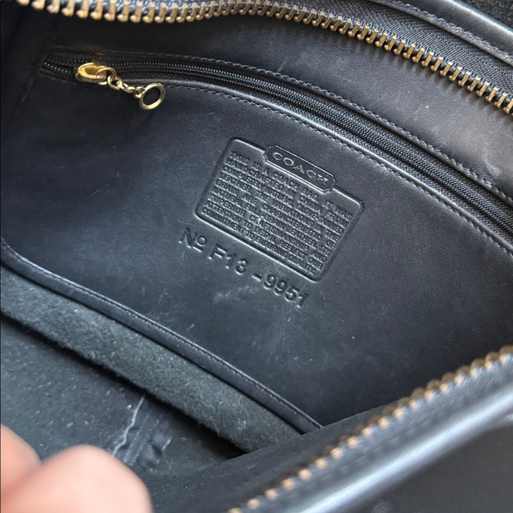 Coach Elegant Black Leather Vintage Adjustable Shoulder Bag
