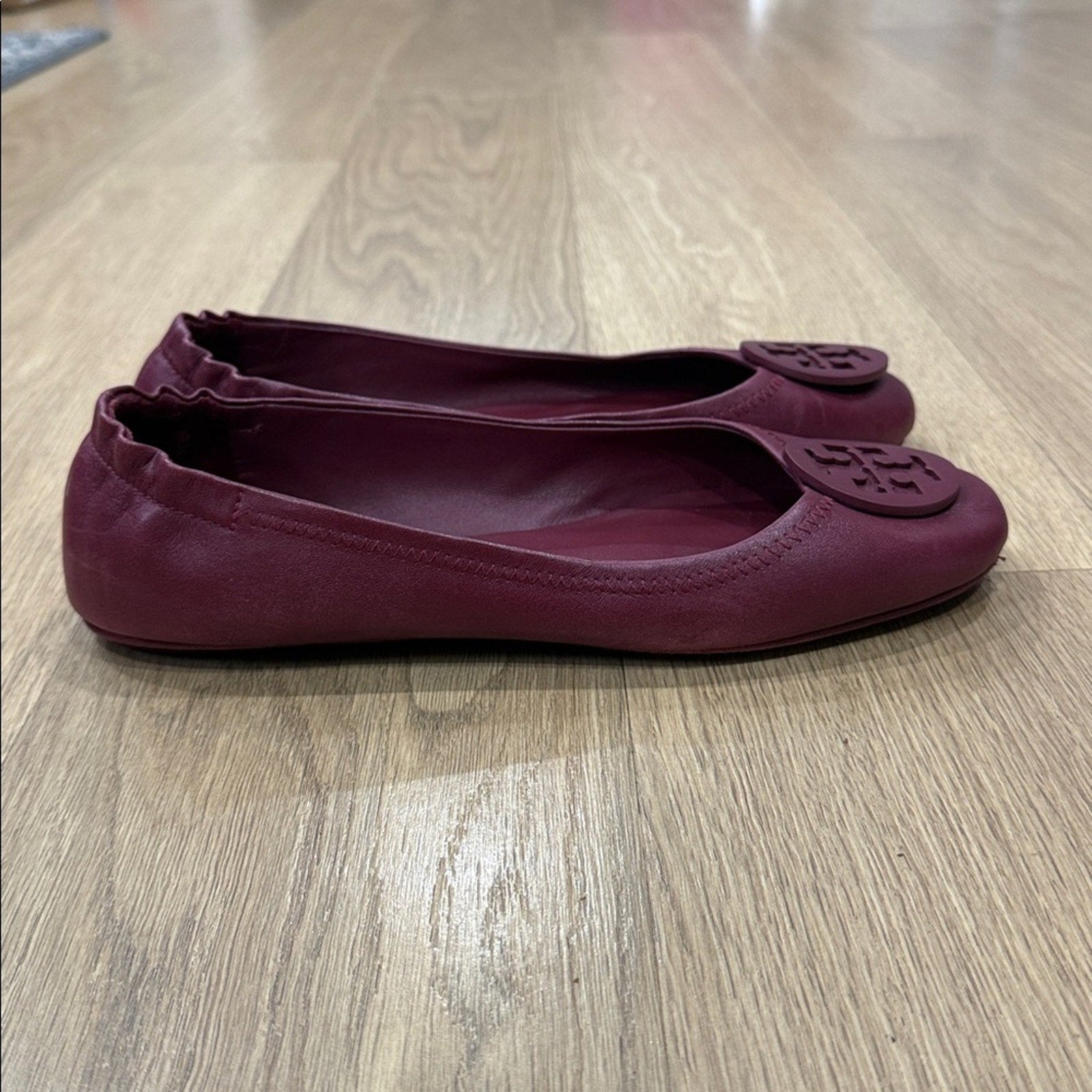 Tory Burch Minnie Travel Ballet Flats in Burgundy Nappa Leather Size 9.5