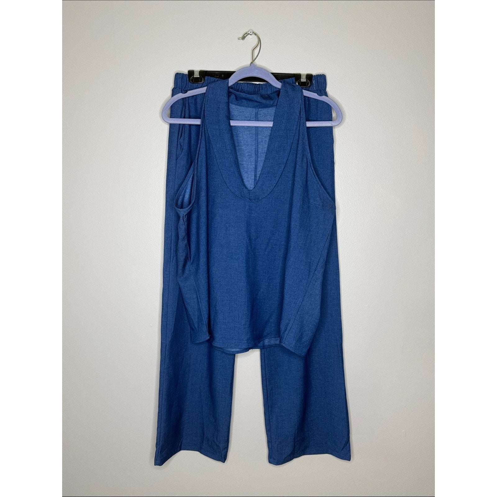 Blue Sleeveless Top and Wide-Leg Pants Set Size Large