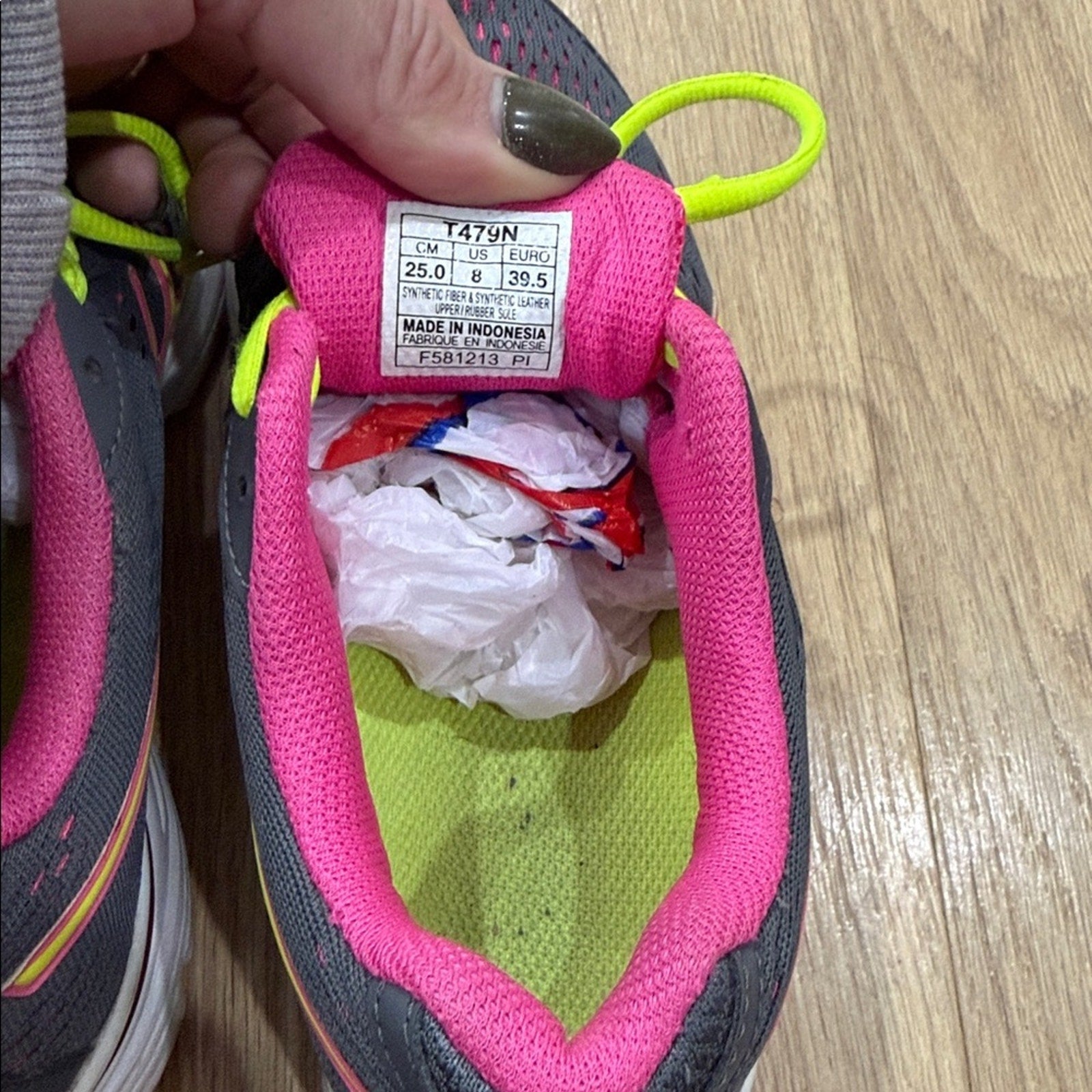 ASICS Gel-Storm 2 Women's Gray and Neon Yellow Athletic Running Shoes Size 8